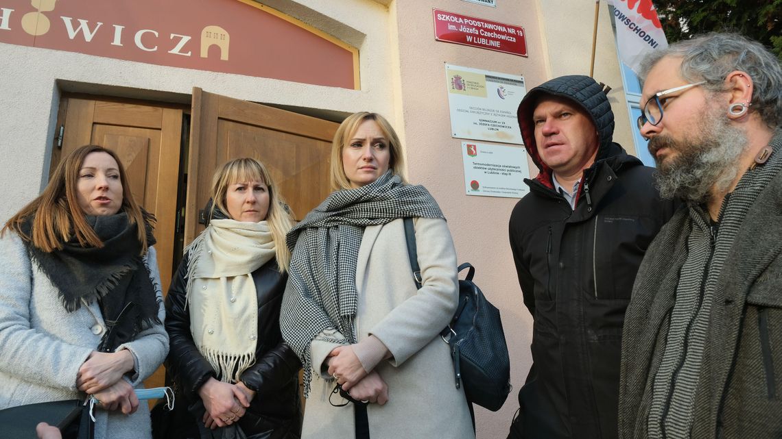 Lublin. Protest rodziców. Miasto chce zlikwidować szkołę podstawową