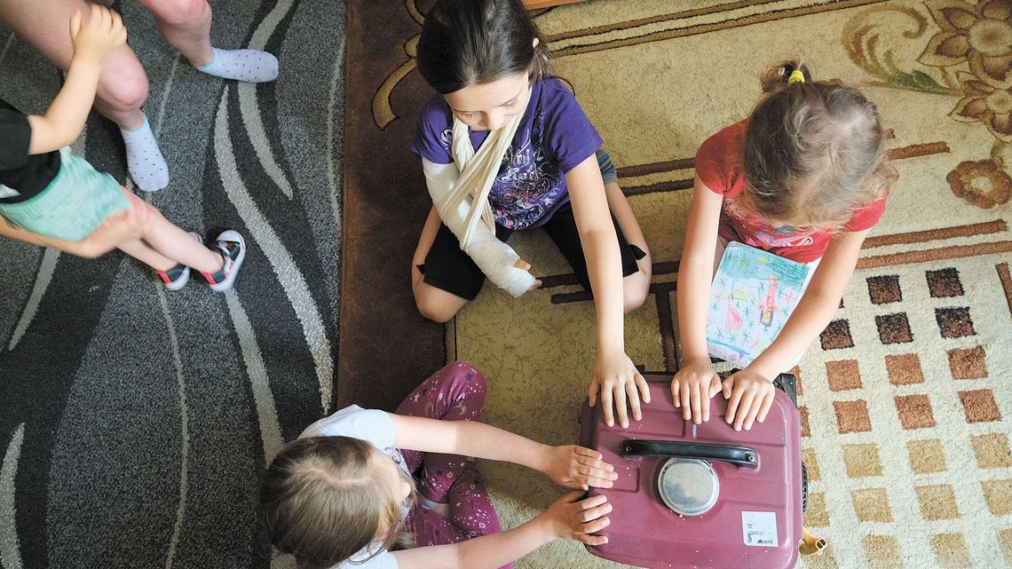 Lublin: Rodzina z piątką dzieci nie ma już nawet prądu. Ale jest szansa na mieszkanie interwencyjne Lublin: Rodzina z piątką dzieci nie ma już nawet prądu. Ale jest szansa na mieszkanie interwencyjne