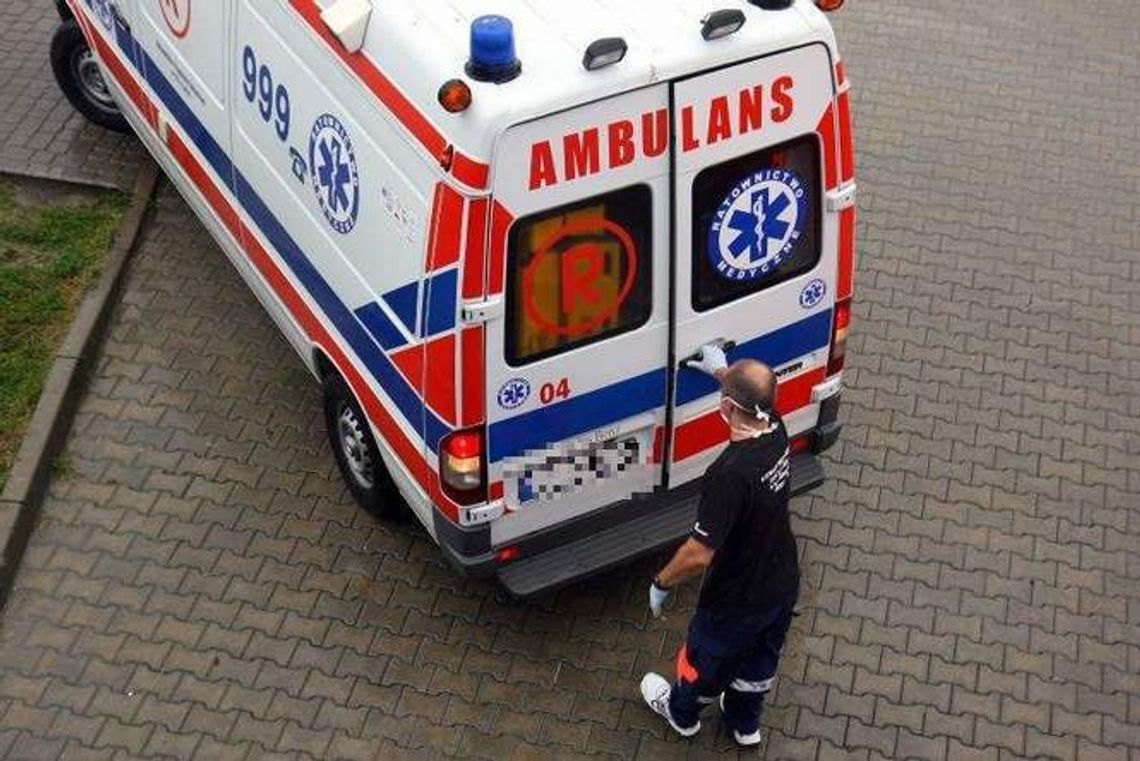 Lublin: Rowerzysta najechał na linę holujących się dwóch aut