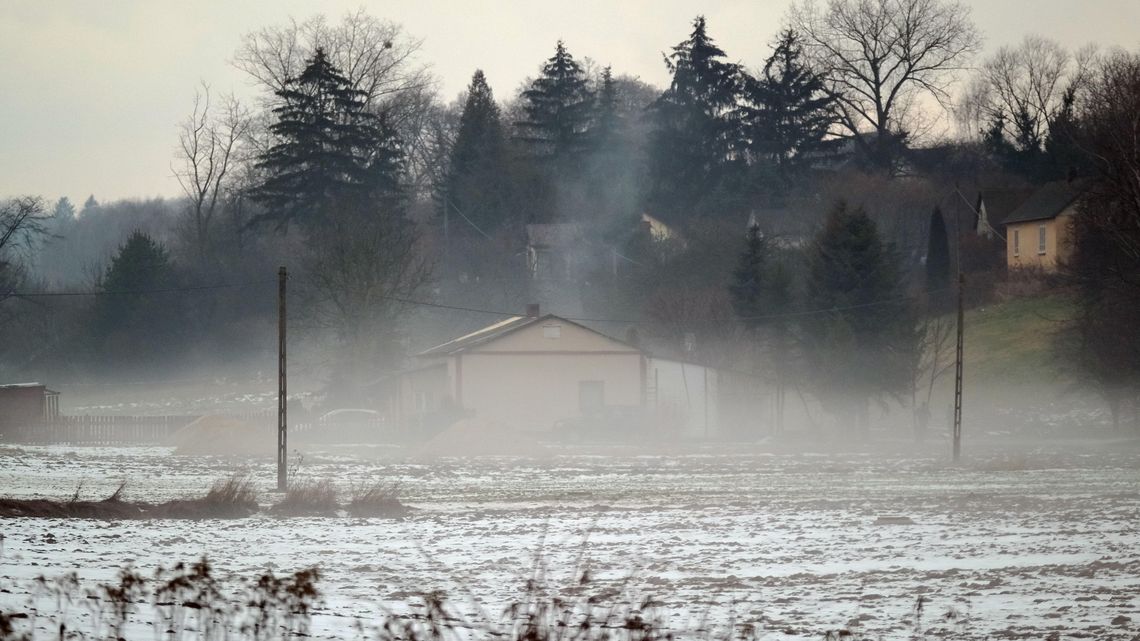 Lublin: Smog przeszkadza nam w oddychaniu. Od rana wdychamy zanieczyszczone powietrze