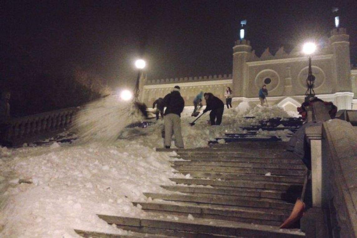 Lublin Sportival 2014: Snowboard przed Zamkiem Lublin Sportival 2014: Snowboard przed Zamkiem