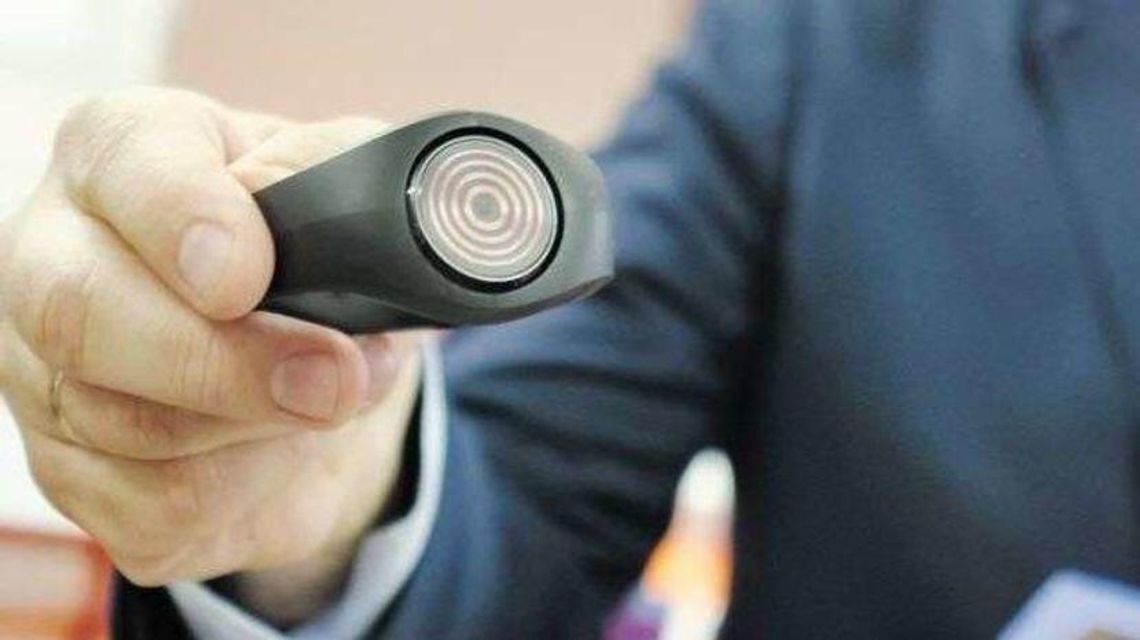 Lublin stawia na teleopiekę. Ma być więcej opasek dla seniorów