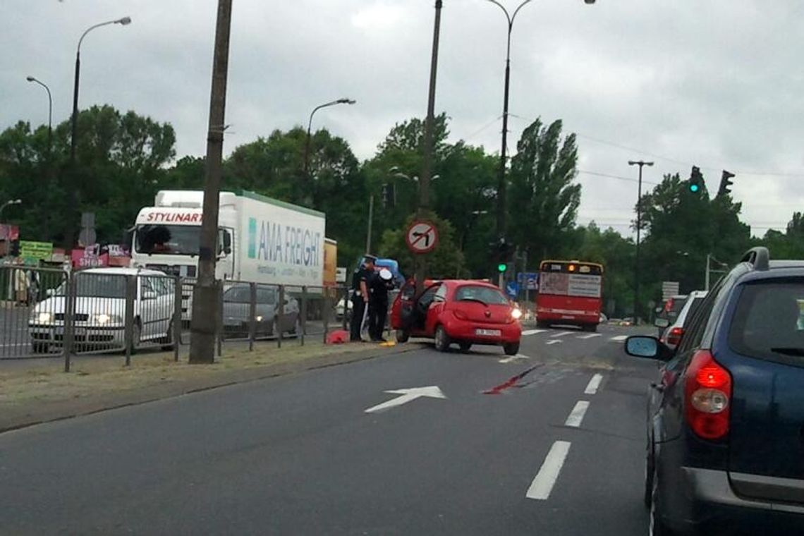 Lublin: Stłuczka na al. Solidarności, wypadek na ul. Kunickiego Lublin: Stłuczka na al. Solidarności, wypadek na ul. Kunickiego
