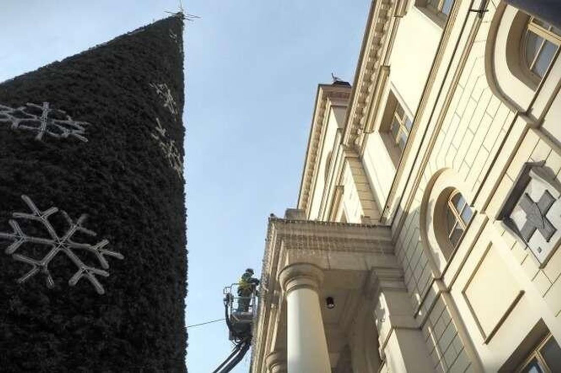 Lublin stroi się na święta. Iluminacja rozbłyśnie w niedzielę