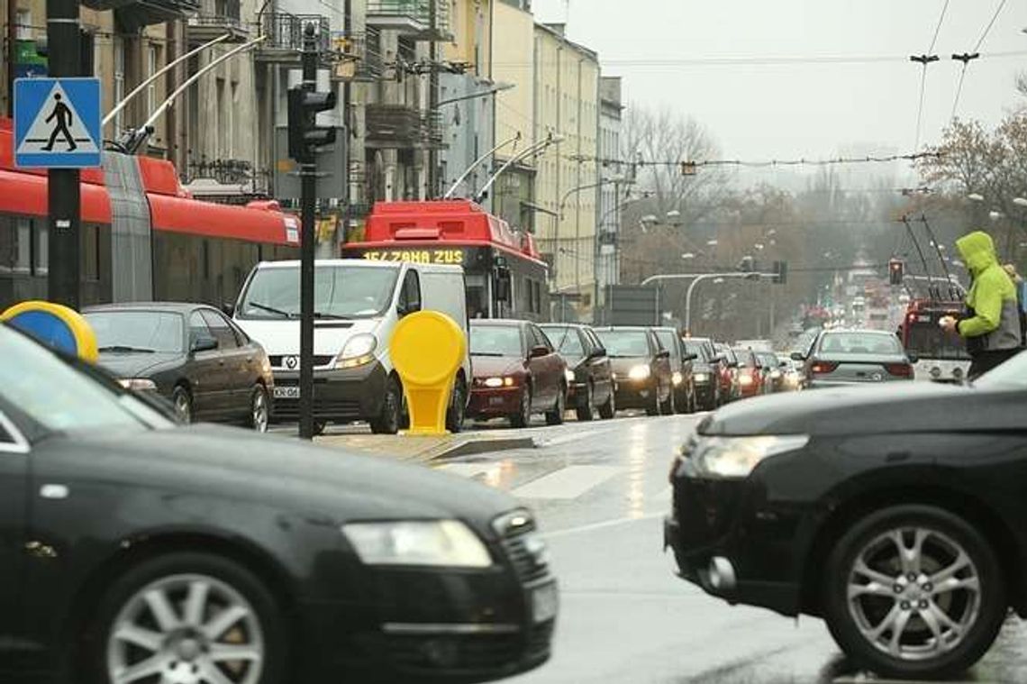 Lublin: System zarządzania ruchem już działa. Na razie na próbę, na jednej ulicy Lublin: System zarządzania ruchem już działa. Na razie na próbę, na jednej ulicy