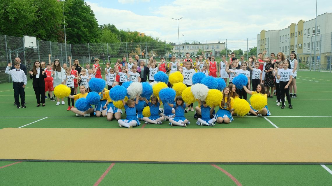 Lublin. Szkoła chwali się nowym boiskiem
