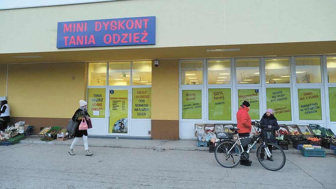 Lublin: Tania odzież "odnalazła się" w innym miejscu. Mieszkańcy zadowoleni