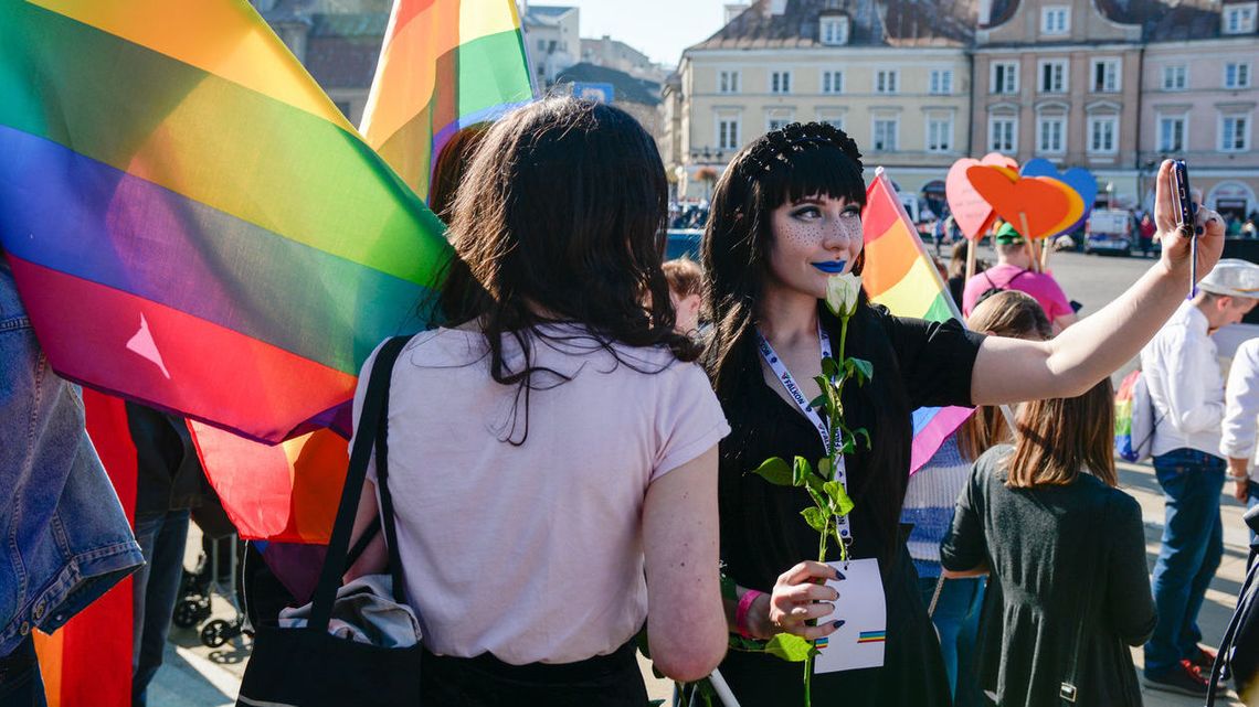 Lublin: "Tęczowy piątek" w szkole. Radny PiS chce wyjaśnień od prezydenta Lublin: "Tęczowy piątek" w szkole. Radny PiS chce wyjaśnień od prezydenta