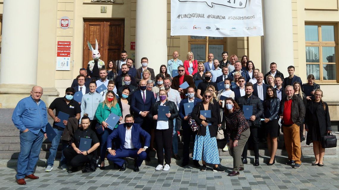 Lublin: To dzięki nim medycy walczący z koronawirusem dostawali posiłki