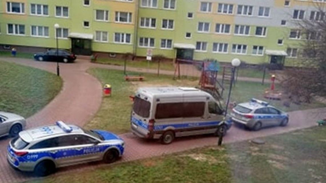 Lublin: Tragedia przy ul. Smyczkowej. Mężczyzna nie popełnił samobójstwa Lublin: Tragedia przy ul. Smyczkowej. Mężczyzna nie popełnił samobójstwa