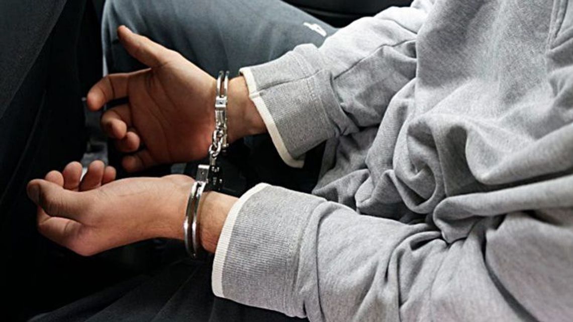 Lublin: Trzech nastolatków zdewastowało teren koło szkoły Lublin: Trzech nastolatków zdewastowało teren koło szkoły
