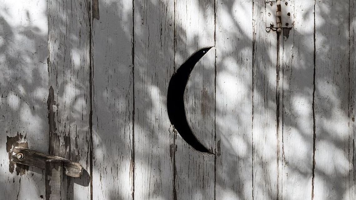 Lublin: Utknął na dwa dni w wychodku, musieli interweniować strażacy