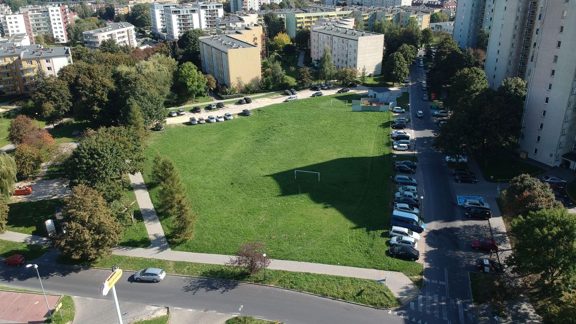 Lublin: W tym miejscu miał powstać nowy blok. Sąsiedzi się sprzeciwili Lublin: W tym miejscu miał powstać nowy blok. Sąsiedzi się sprzeciwili