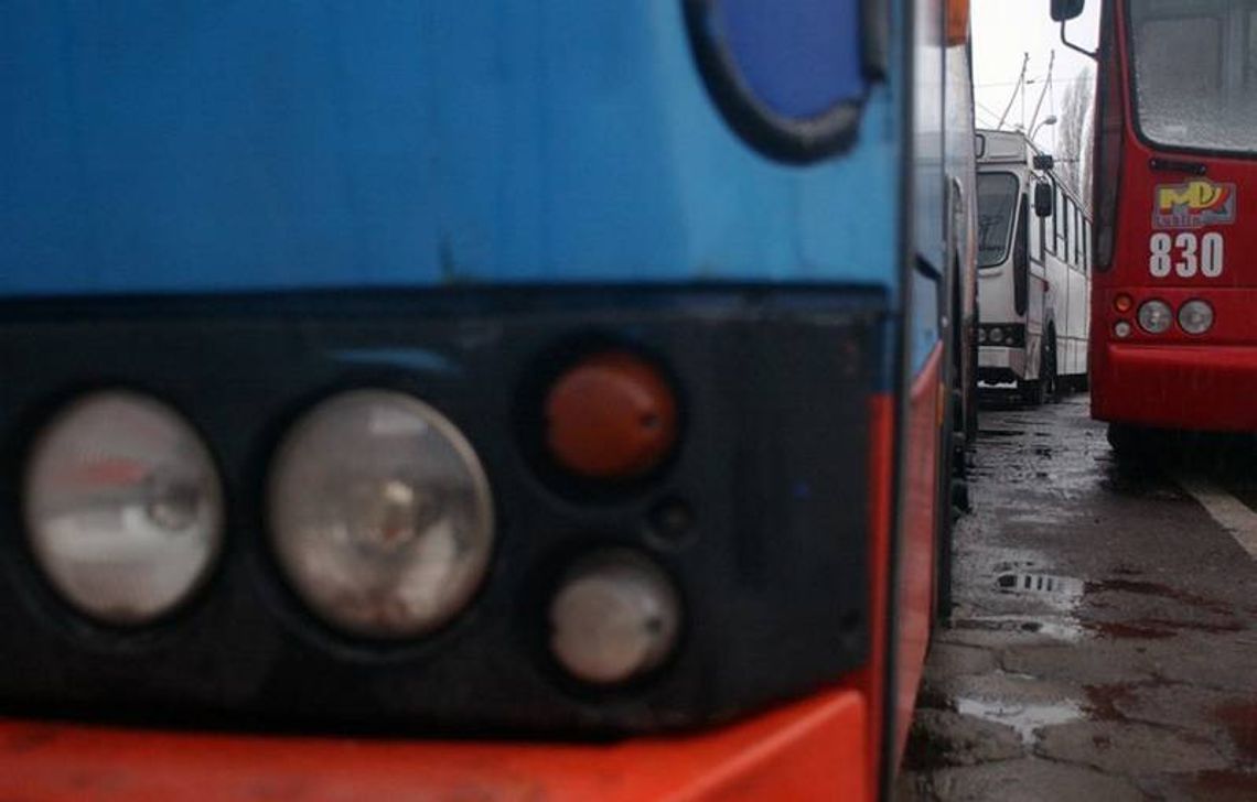 Lublin: Wiaduktem pojadą stare autobusy. Bo ważą mniej Lublin: Wiaduktem pojadą stare autobusy. Bo ważą mniej