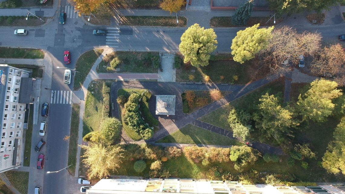 Lublin: Wojsko nie dogadało się z miastem, skwer na sprzedaż. Mieszkańcy zaniepokojeni