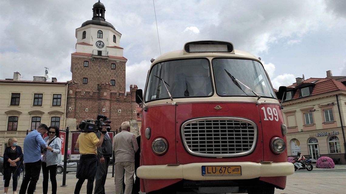 Lublin: Wsiądź, obejrzyj, dowiedz się, jak było. Zabytkowy "ogórek" dostępny do oglądania