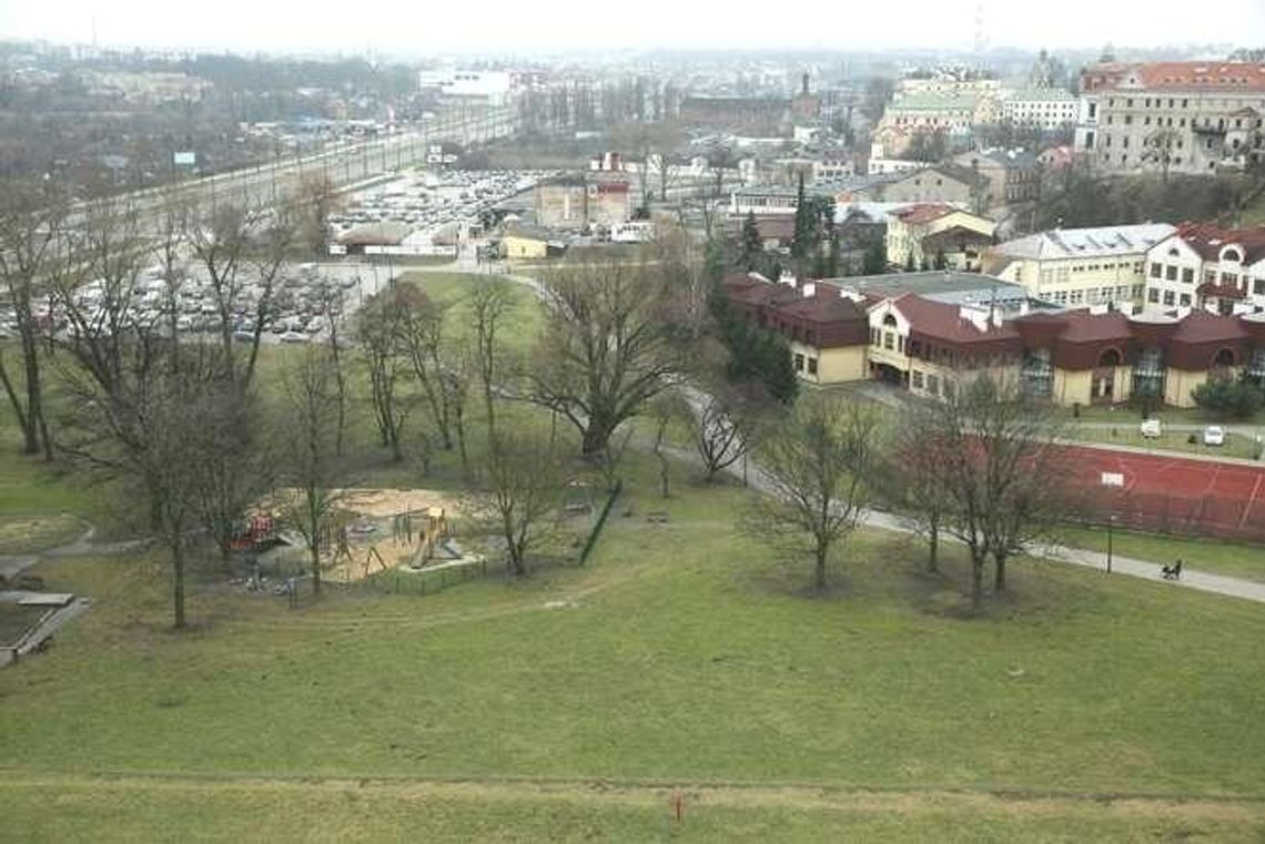 Lublin: Wymyślają nowy park. Powstanie na Błoniach koło Zamku Lublin: Wymyślają nowy park. Powstanie na Błoniach koło Zamku