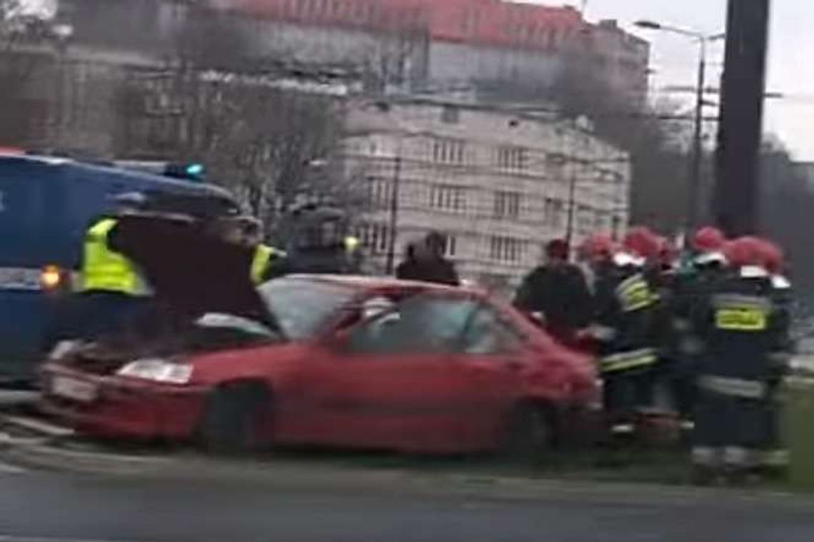 Lublin: Wypadek na rondzie Mohyły, film od Czytelnika Lublin: Wypadek na rondzie Mohyły, film od Czytelnika