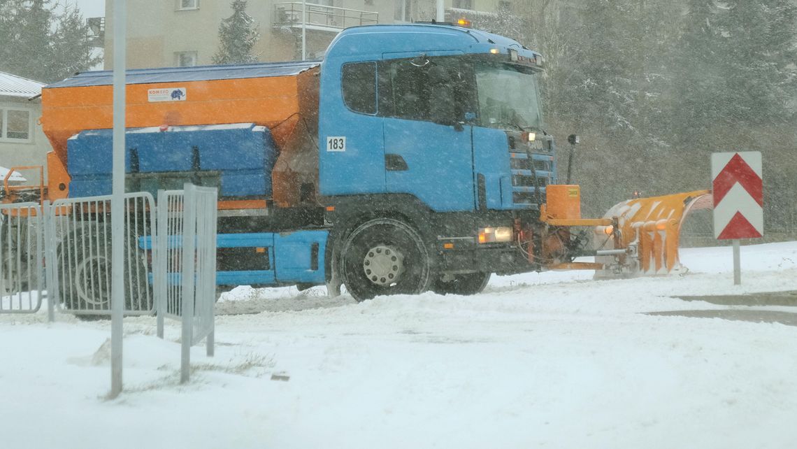 Lublin: Zablokowana ul. Wrotkowska. Były objazdy komunikacji miejskiej Lublin: Zablokowana ul. Wrotkowska. Były objazdy komunikacji miejskiej