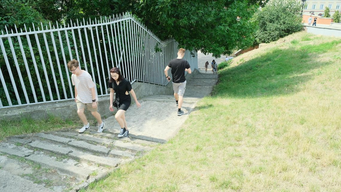 Lublin: Zamiast krzywych schodów ma być równa trawa