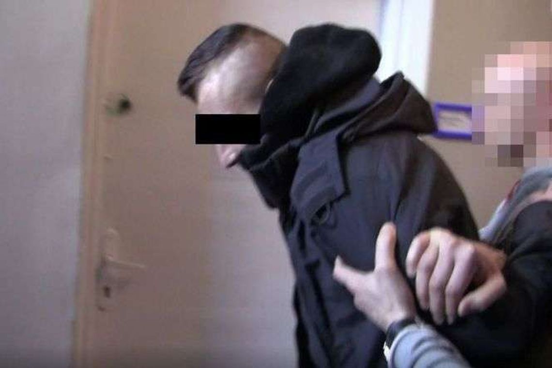 Lublin: Zaparkowała pod supermarketem. Nagle pojawił się ten mężczyzna [wideo]