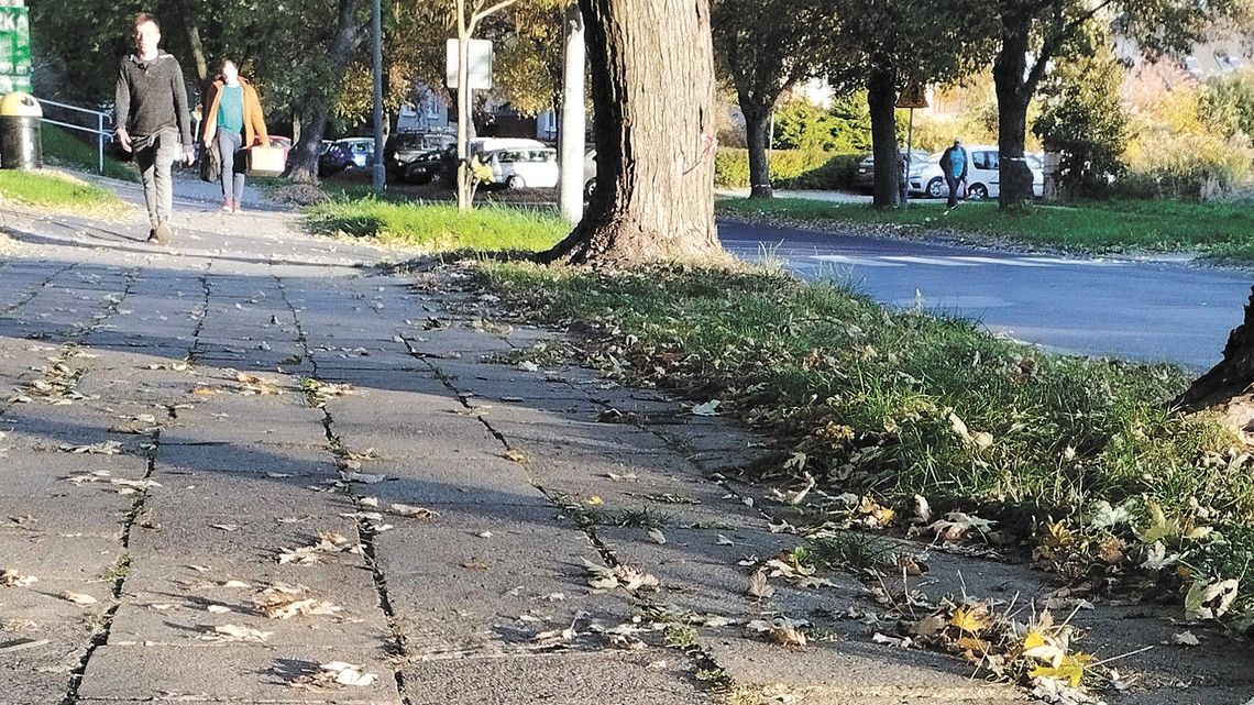 Lublin. Zapowiadali, ale nie zrobią. Mieszkańcy muszą poczekać na remont chodników