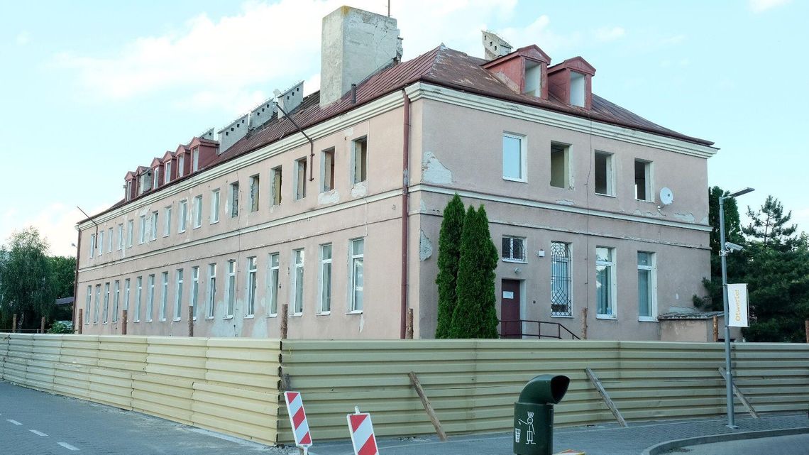 Lublin: Zbudują tu 12-piętrowy akademik. Ruszyła rozbiórka starego biurowca