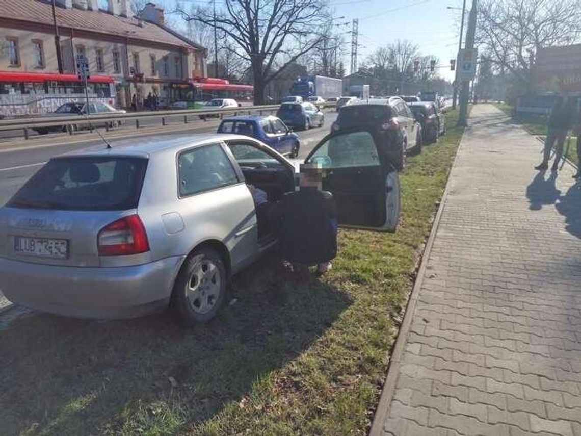 Lublin: Zderzenie trzech aut na al. Kraśnickiej (zdjęcia)