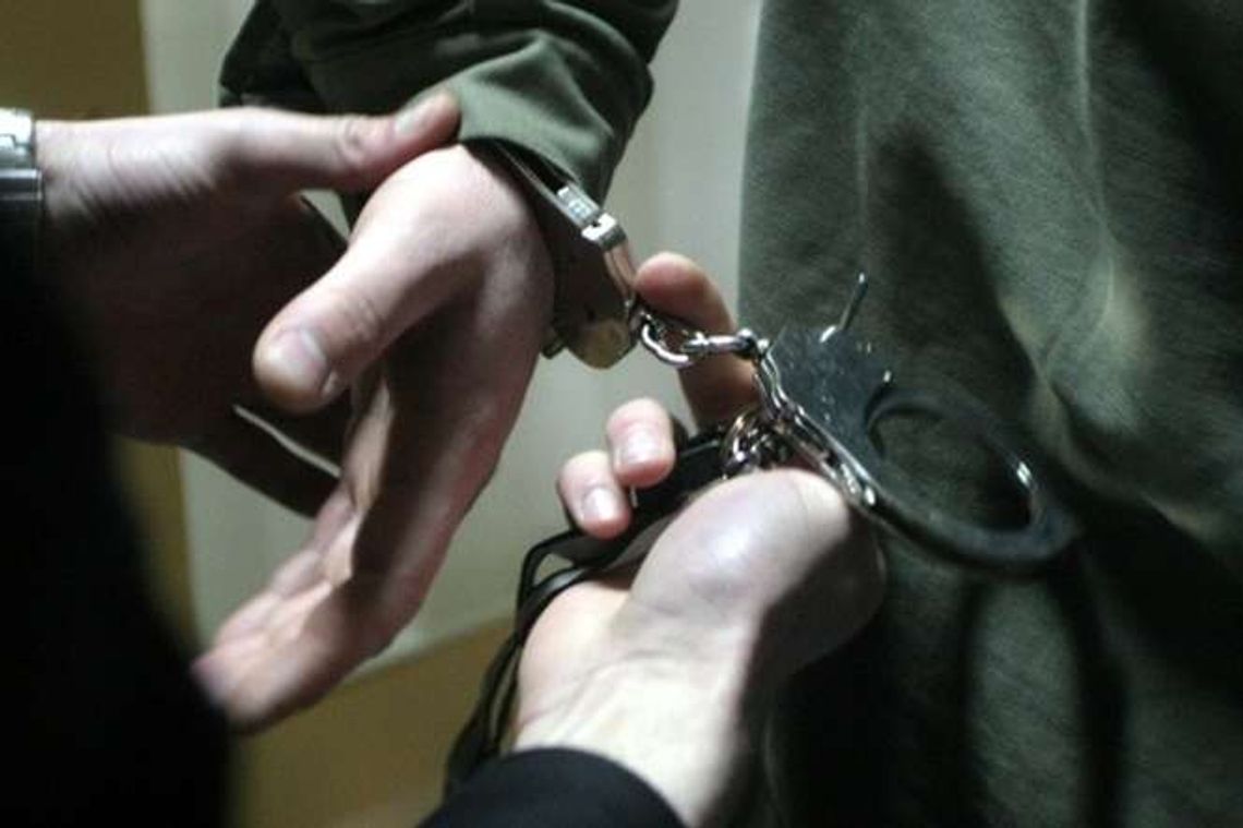 Lublin: Złodziej ukrył się u swojej babci w szafie