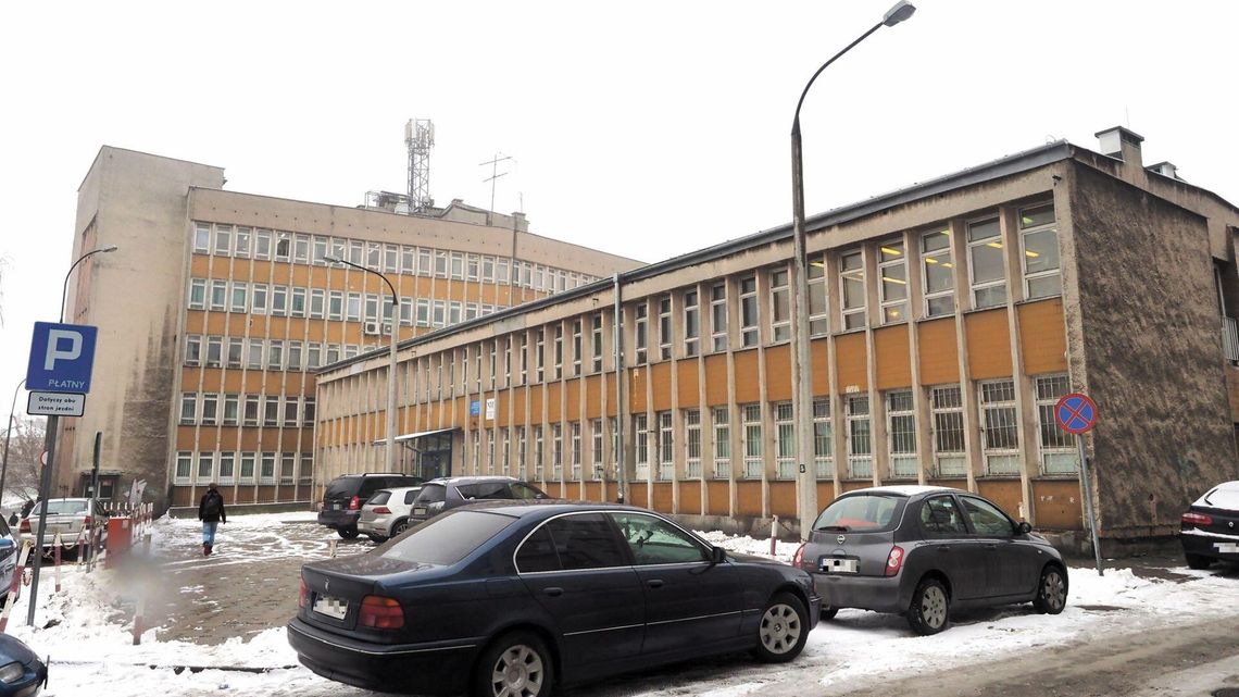 Lublin: Znalazł się chętny na kupno budynku uniwersytetu. Ale nie spełnił formalności Lublin: Znalazł się chętny na kupno budynku uniwersytetu. Ale nie spełnił formalności