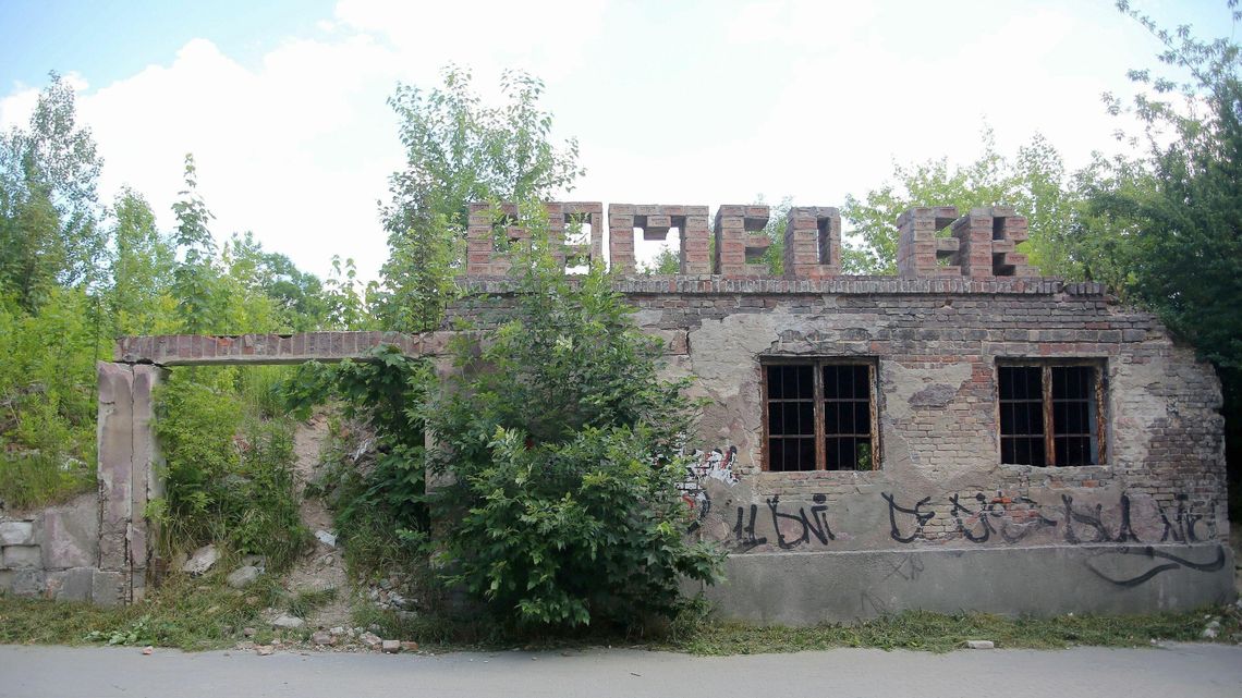 Lublin: Zniknie "game over", zobaczymy budowę. Co powstanie w miejscu dawnej łaźni?