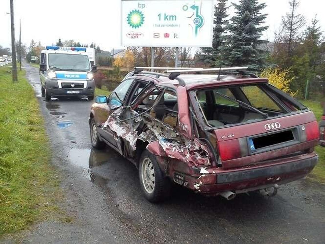 Łucka. Trzy samochody zderzyły się na drodze nr 19 (wideo)