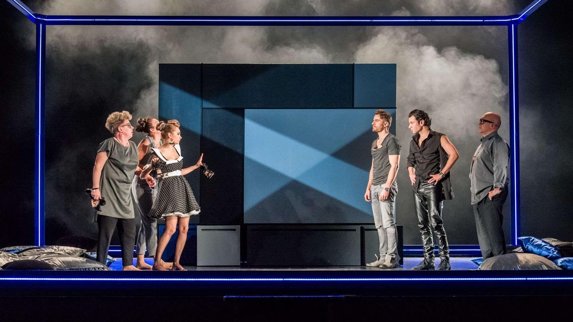 "Ludzie inteligentni" w Teatrze Osterwy