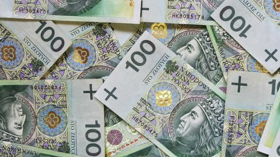 Łuków: Chciała pomóc synowi, straciła 30 tys. złotych Łuków: Chciała pomóc synowi, straciła 30 tys. złotych