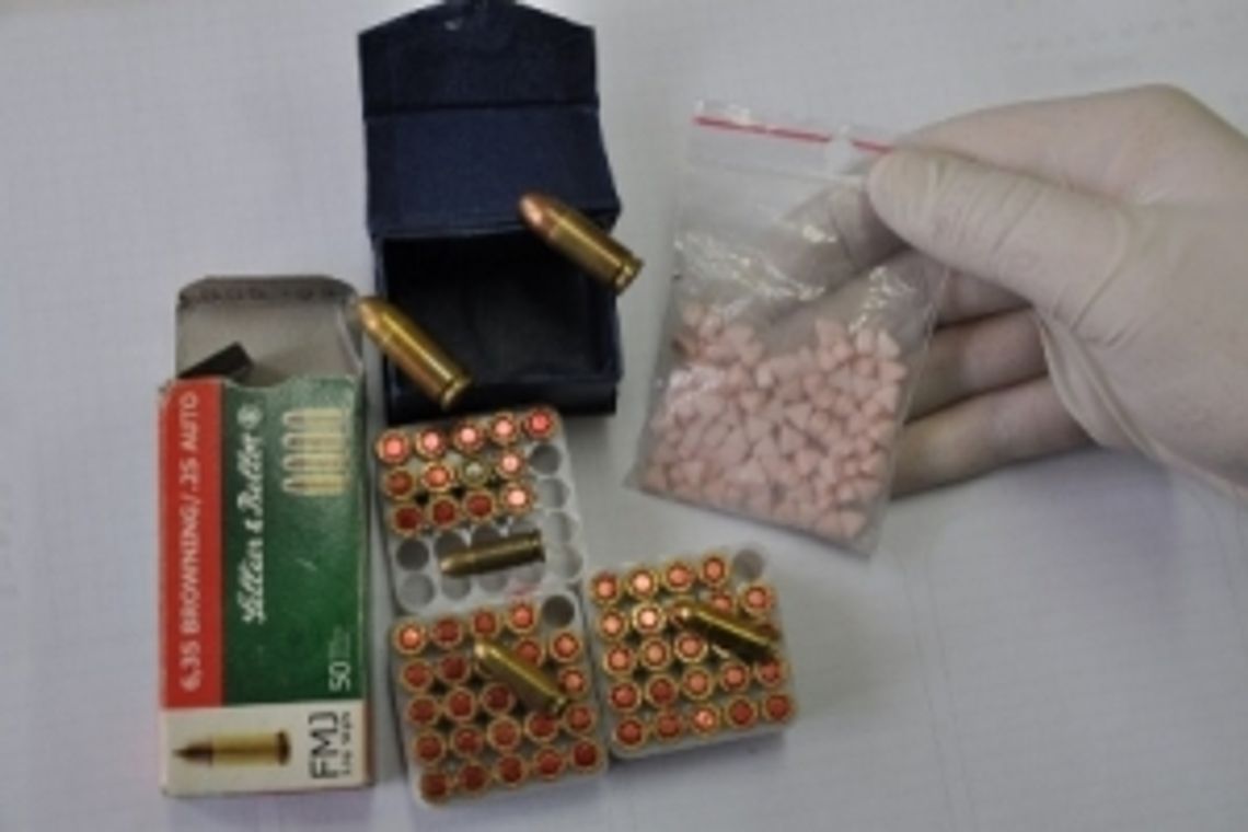 Łuków: Miał amunicję, narkotyki i bezakcyzowe papierosy