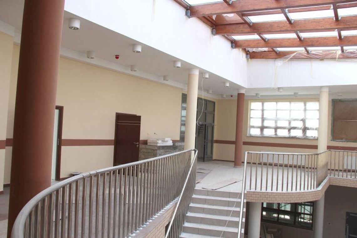 Łuków: Miała być szkoła wyższa, będzie liceum i pusty gmach obok