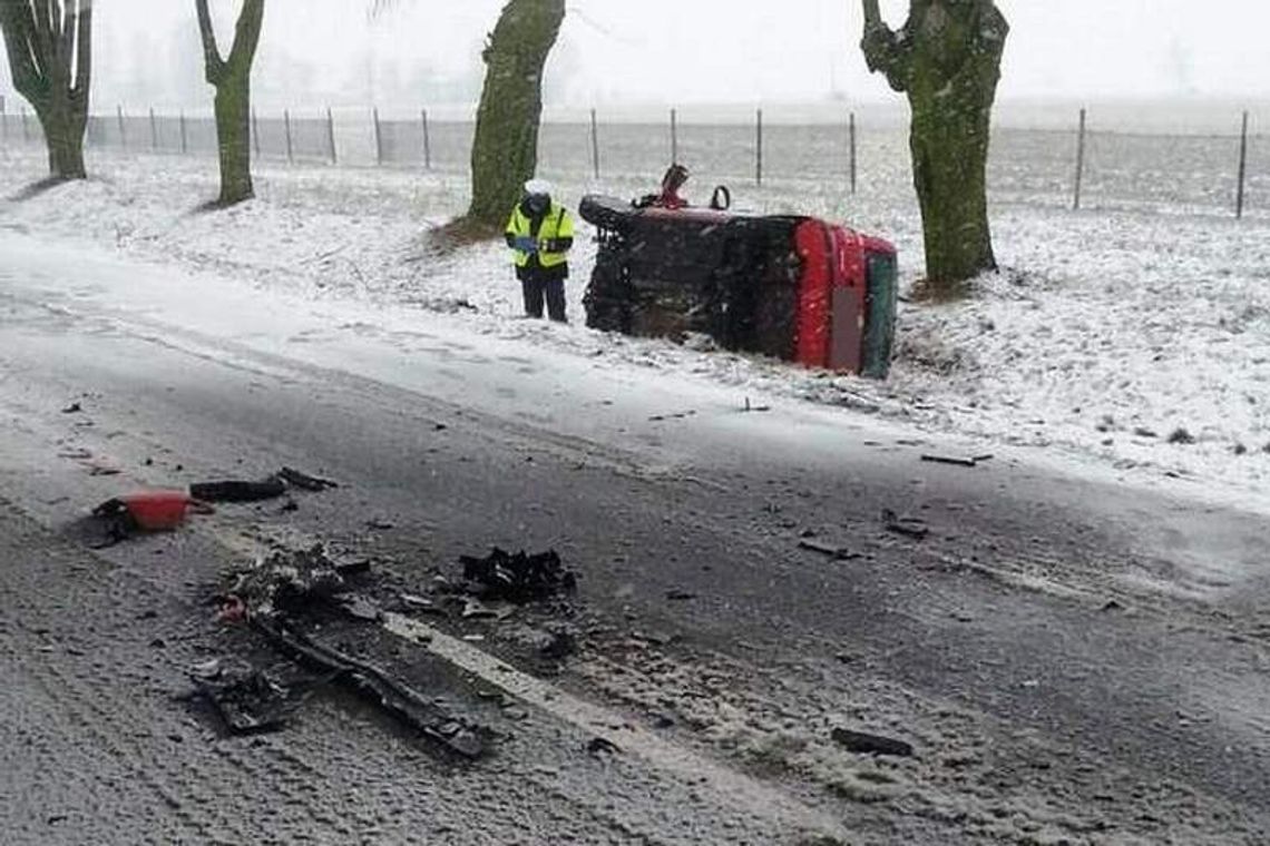 Łuków: Śnieg zaskoczył kierowców