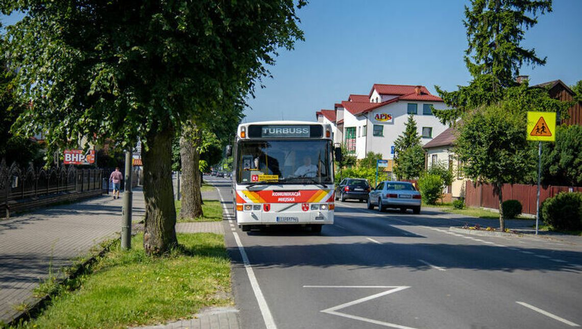 Łuków: Startuje autobus i atrakcje nad zalewem Zimna Woda.  Trasa, godziny odjazdów