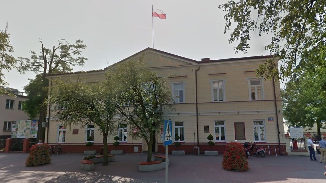 Łuków: Utrudnienia w Wydziale Komunikacji. Rejestracja odbywa się tylko drogą elektroniczną. 