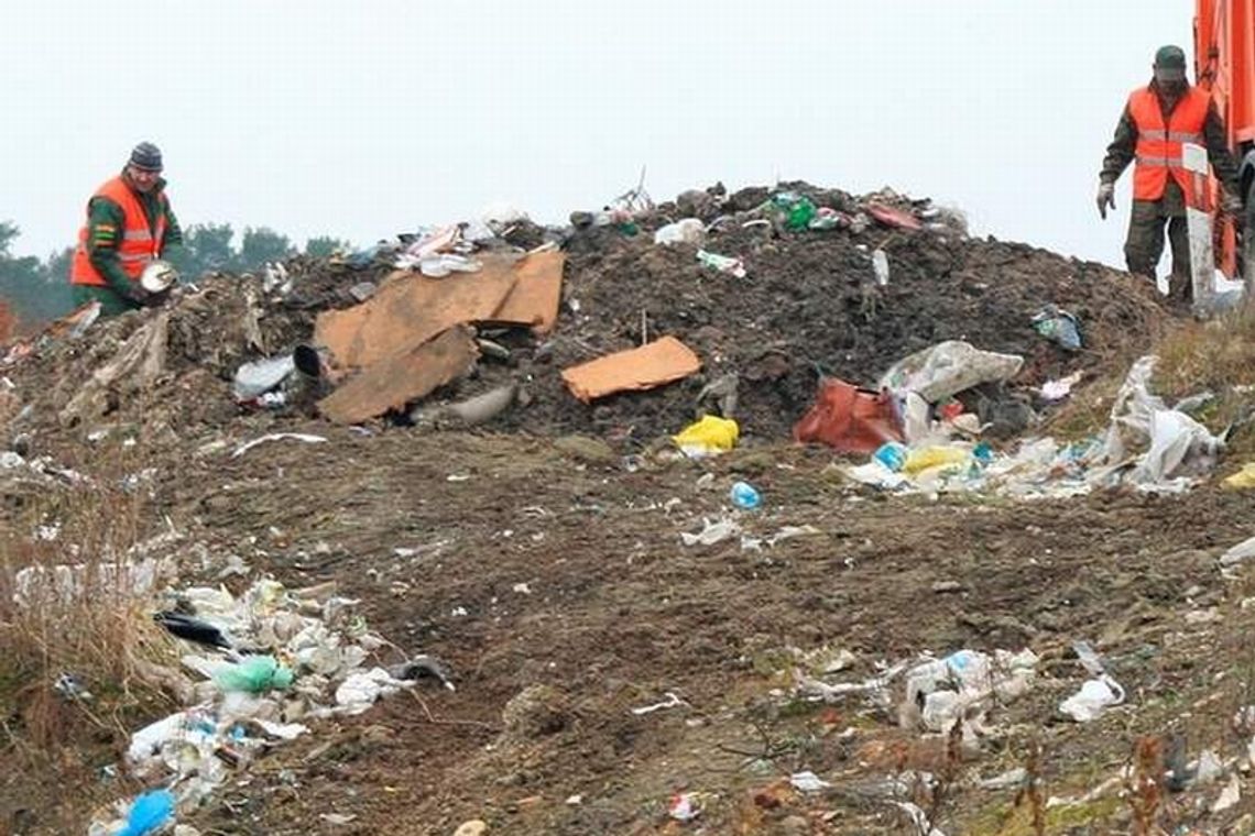 Łuków: Zamykają składowisko, można za darmo oddać gruz i beton