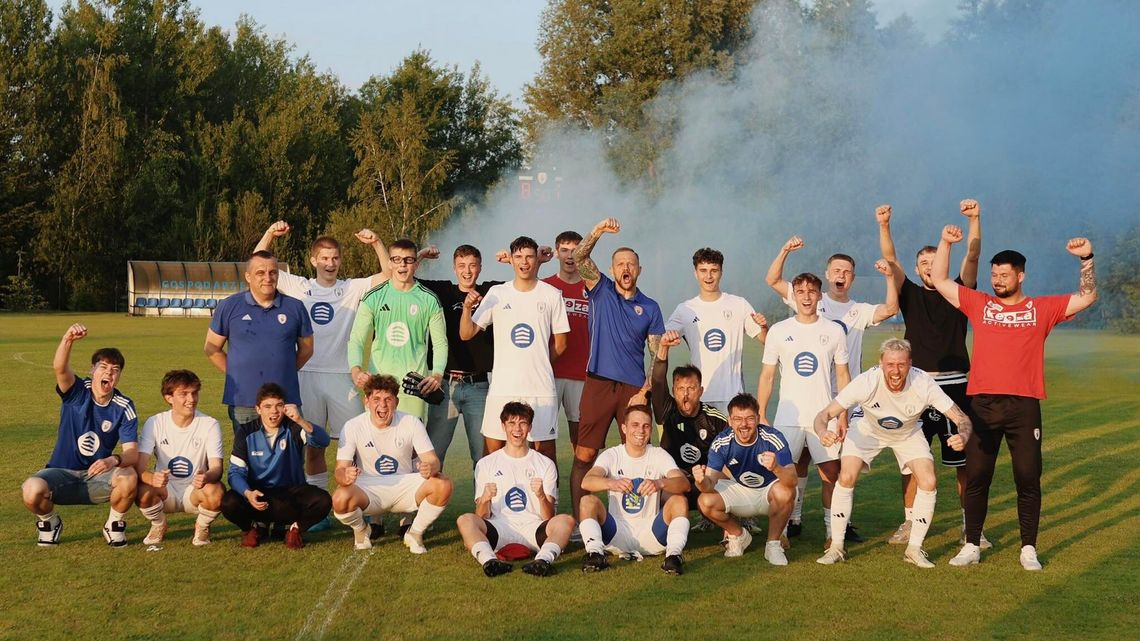 Lutnia Piszczac zakończyła sezon na pierwszym miejscu, ale do IV ligi awansują Orlęta Łuków? Lutnia Piszczac zakończyła sezon na pierwszym miejscu, ale do IV ligi awansują Orlęta Łuków?