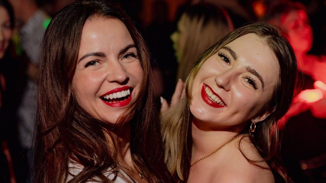 Luźny piąteczek w klubie 30