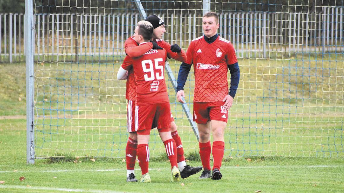 LZS Sielczyk rozbił Sokoła, 57-letni trener na boisku i 51 bramek w ostatniej kolejce bialskiej okręgówki