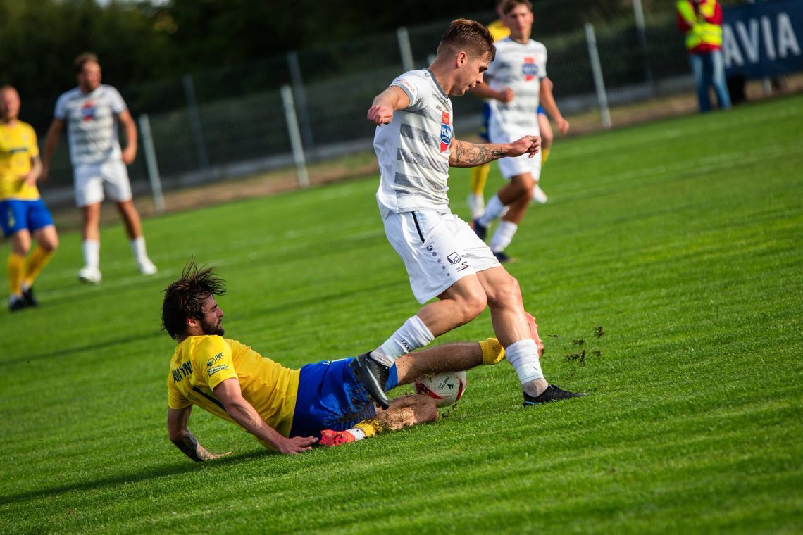 Macron IV liga: Avia II i Łada na szóstki, Lewart czekał do samego końca Macron IV liga: Avia II i Łada na szóstki, Lewart czekał do samego końca