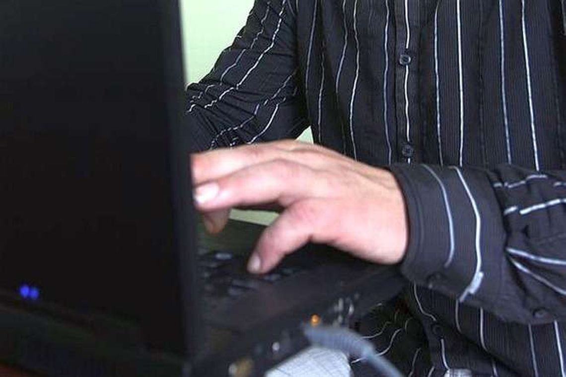 Magazynier z Łęcznej do 14-latki: "Mogę cię podotykać? Pozwolisz się rozebrać?"