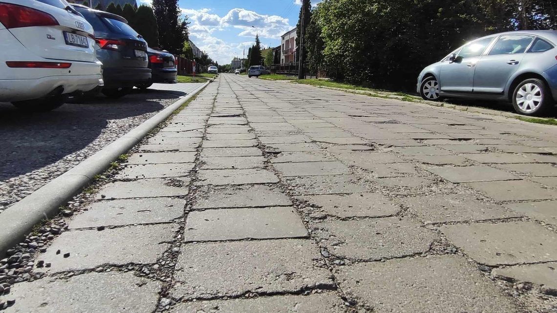 Mają trylinkę, marzą o asfalcie. Czy komisja się zgodzi? Mają trylinkę, marzą o asfalcie. Czy komisja się zgodzi?