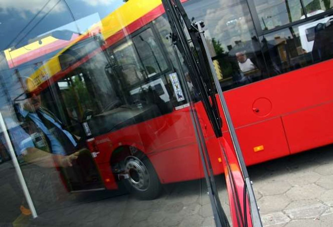 Majstrują przy trasach autobusów i trolejbusów. Co się zmieni?