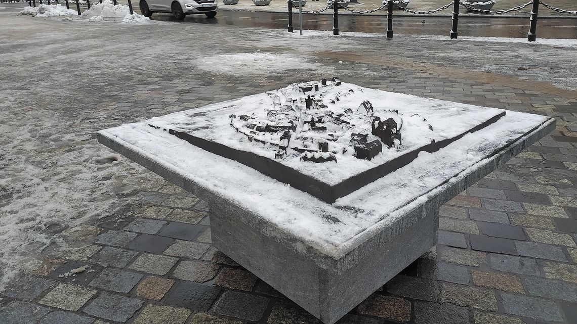 Makieta starego Lublina przesunięta, bo przeszkadzała taksówkarzom jeździć po chodniku