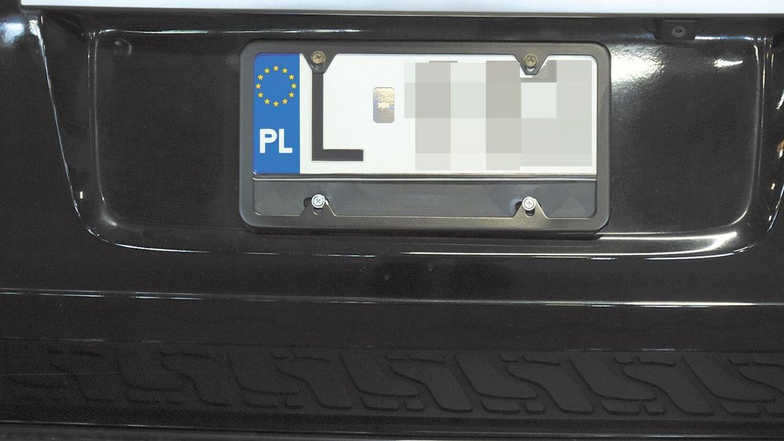 Małe tablice rejestracyjne, dla kogo i na co należy uważać?