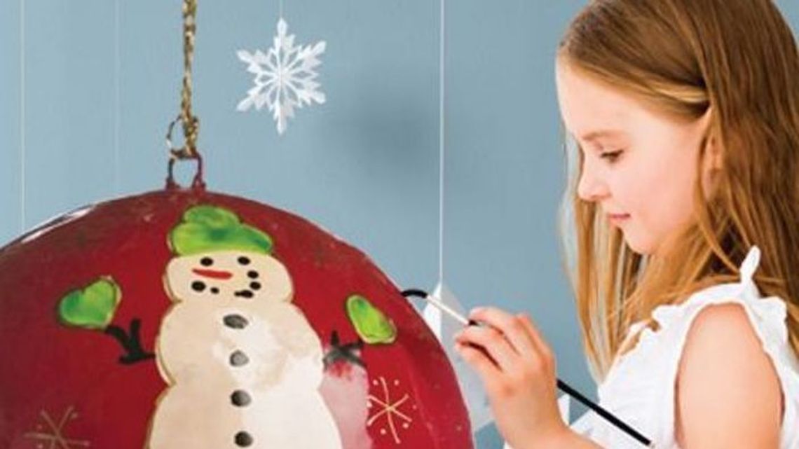 Malowanie Giga Bombek w Tarasach Zamkowych w Lublinie